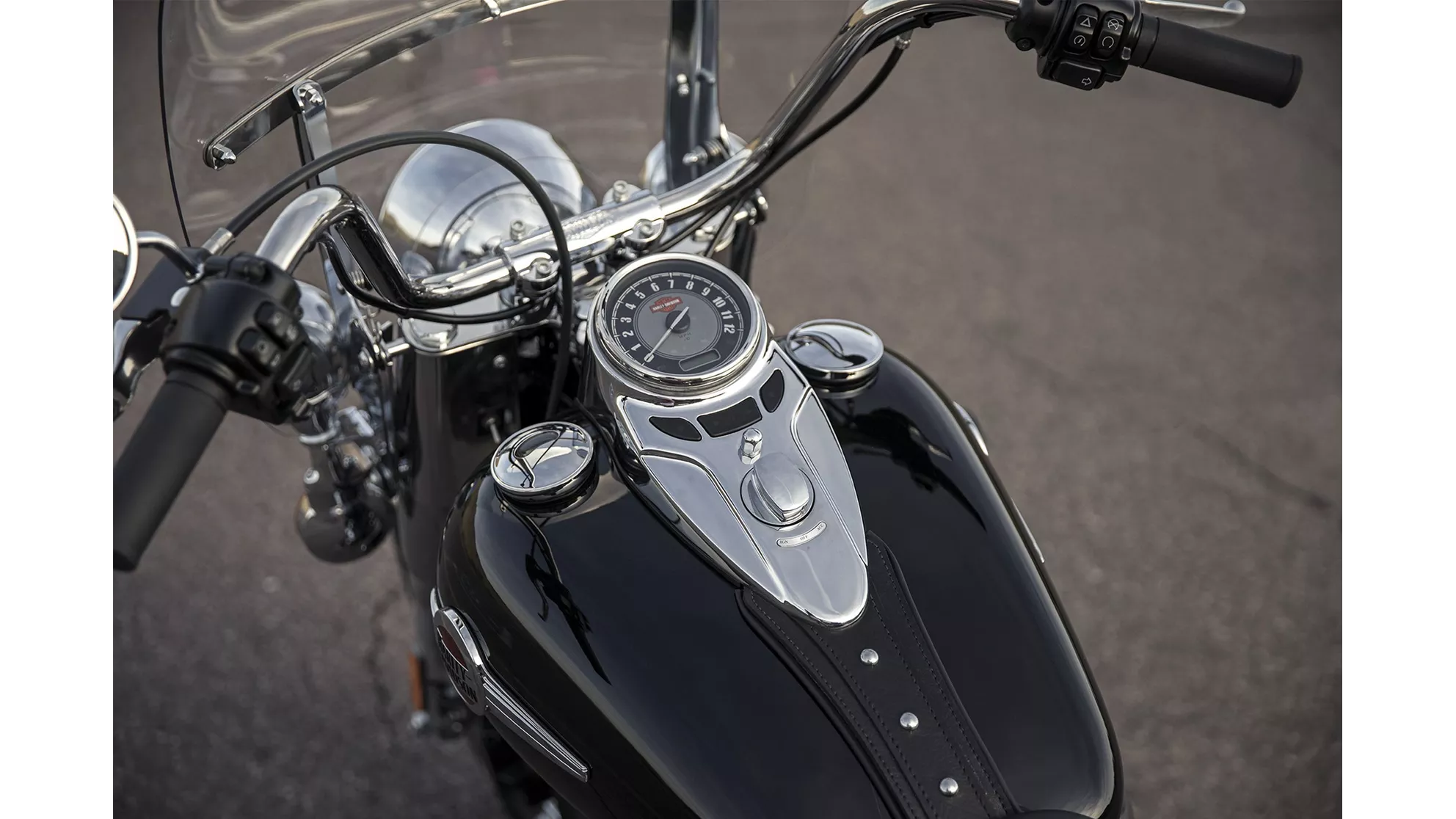 Harley-Davidson Softail Heritage Classic FLSTC - Resim 7